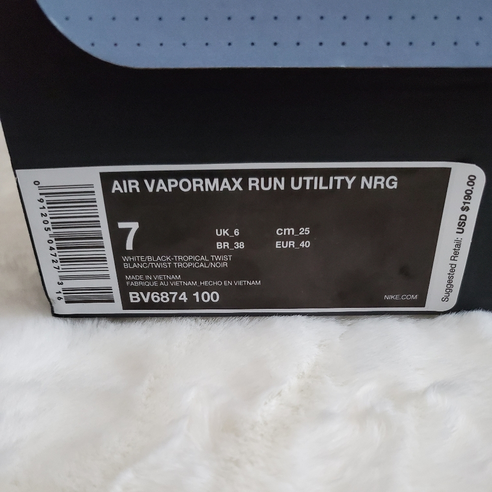 *** SOLD *** Nike Vapormax Run Utility NRG - Picture 8 of 8